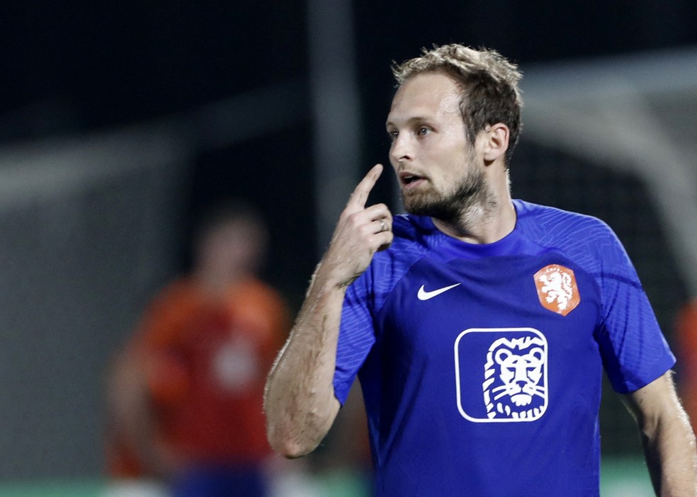  Daley Blind em treino da Holanda na Copa do Mundo 2022, no Catar   Foto: Bernadett Szabo / Reuters