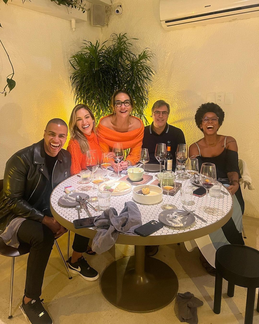 Thiago Oliveira, Thalita Morete, Maria Beltrão, Luciano Saldanha e Rita Batista (Foto: Reprodução/Instagram)