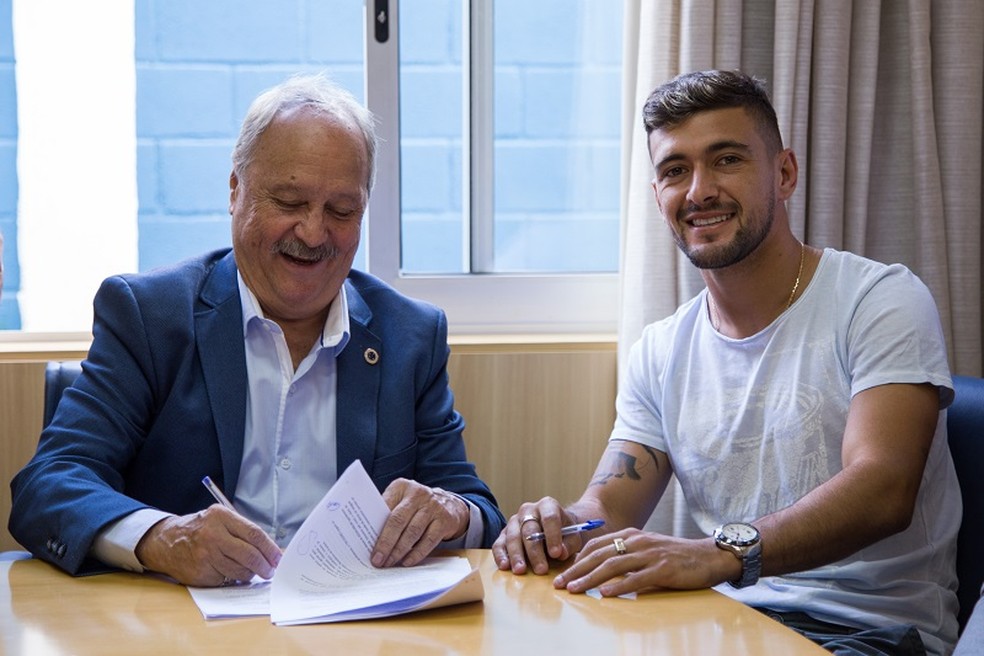 Arrascaeta assinaa  renovação até o final de 2021 (Foto: Bruno Haddad/Cruzeiro)