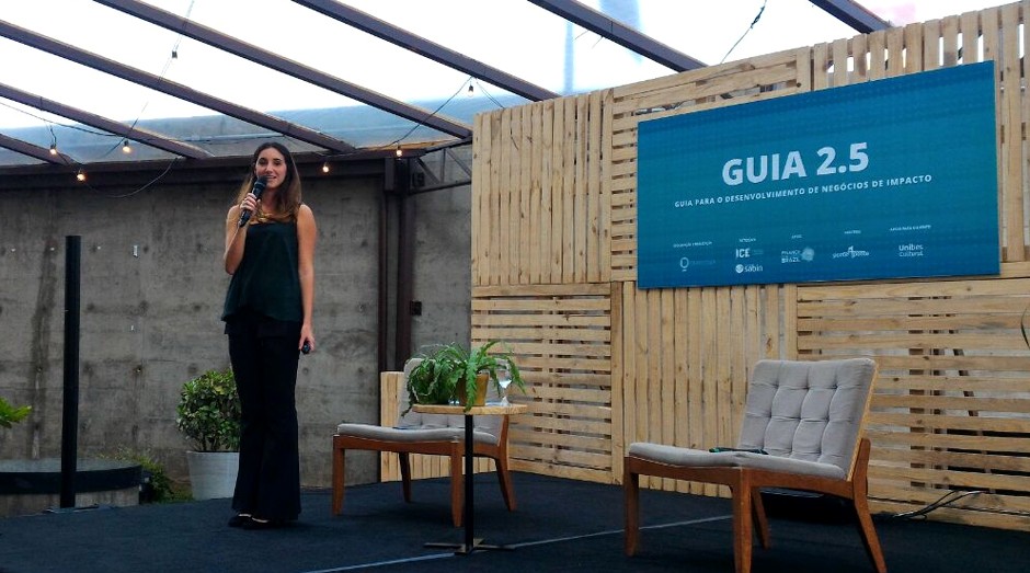 Anna Aranha, diretora do Quintessa, durante o lançamento da nova versão do Guia 2.5 (Foto: Filipe Oliveira)