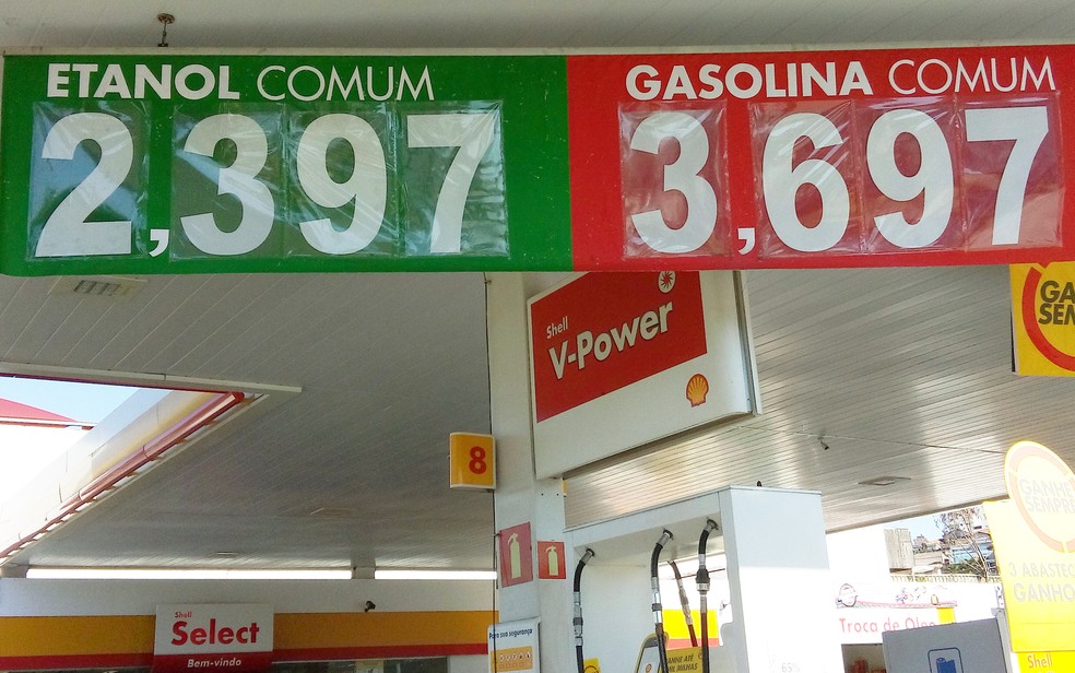 Receita vai refazer cálculos para ver se alta dos impostos do etanol está dentro da lei (Foto: Alex Araújo/G1)