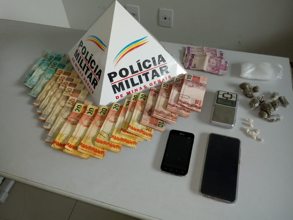 Polícia apreendeu mais de R$ 9 mil e drogas — Foto: Polícia Militar/ Divulgação