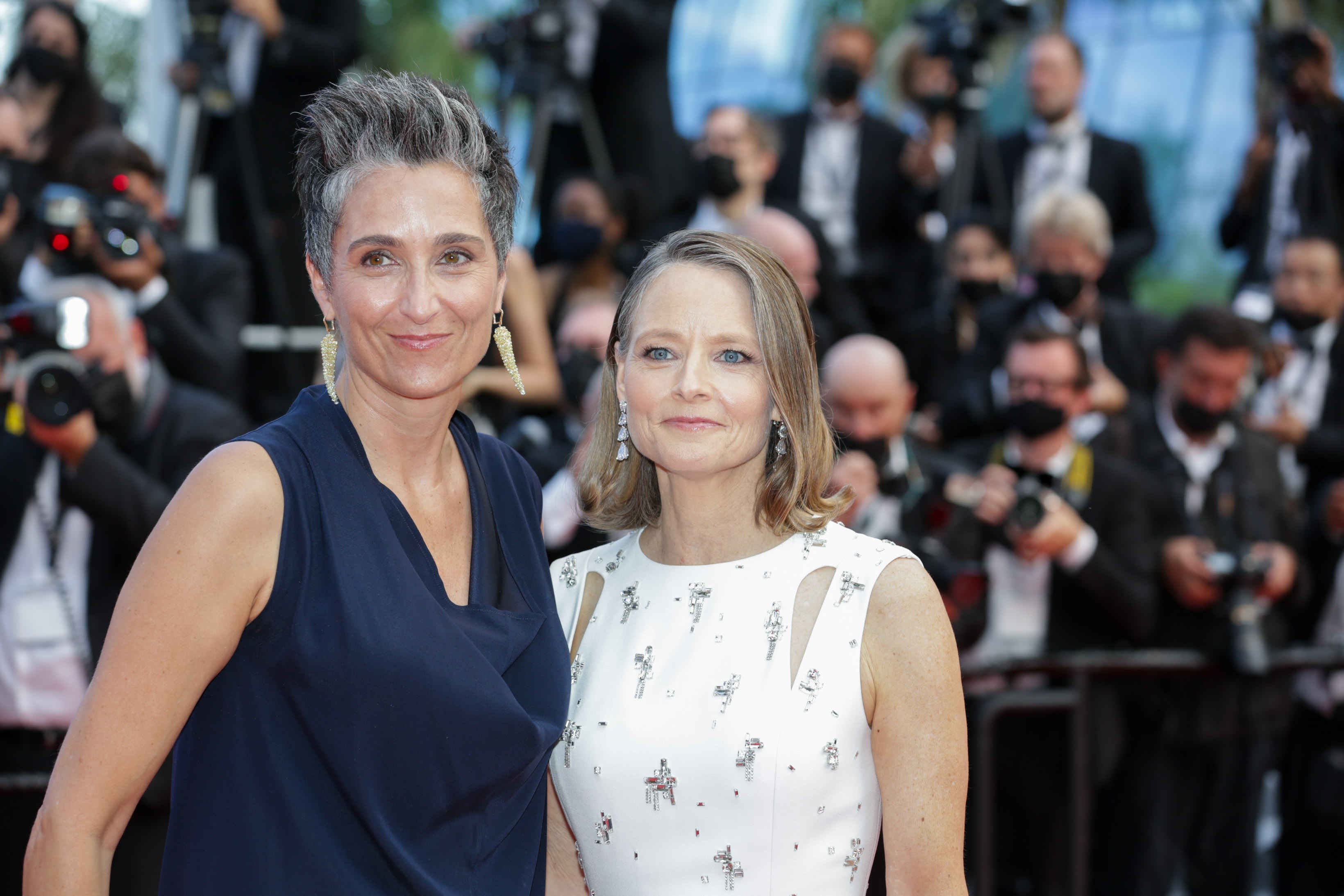 CANNES, FRANCE - JULY 06: Alexandra Hedison and Jodie Foster attend the "Annette" screening and opening ceremony during the 74th annual Cannes Film Festival on July 06, 2021 in Cannes, France. (Photo by Stephane Cardinale - Corbis/Corbis via Getty Images) (Foto: Corbis via Getty Images)