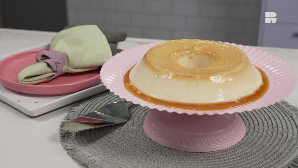 Pudim que n&atilde;o vai ao fogo  &mdash; Foto: Receitas