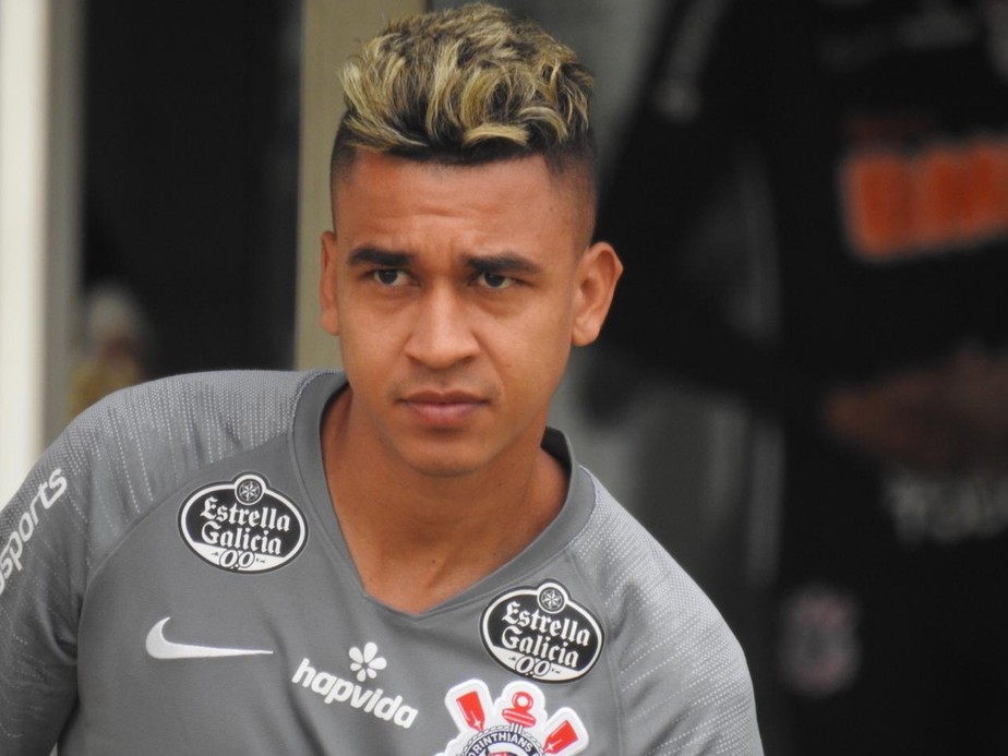 Andrés descarta saída de Cantillo de graça em julho: 