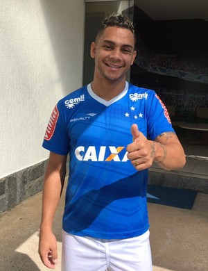 Presidente do Coelho dá detalhes  da venda de Bryan para o Cruzeiro