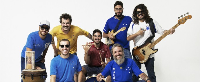 Orquestra celeste: banda oficial do Cruzeiro faz show antes dos jogos