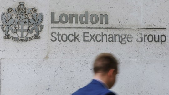 Bolsas da Europa fecham sem direção única e índice de Londres bate recorde