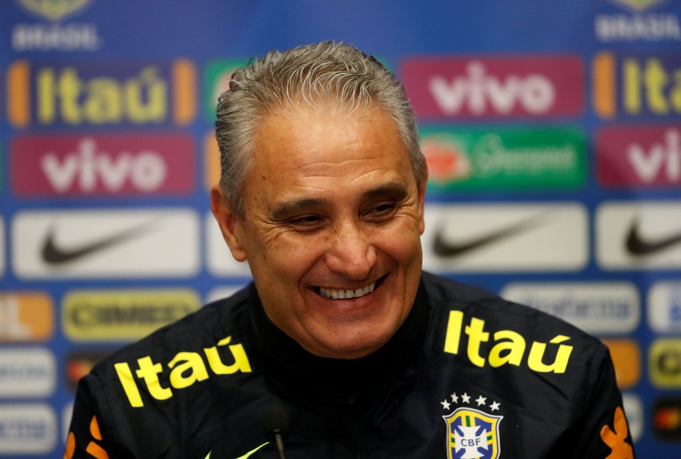Tite faz nesta segunda a última convocação antes da lista final da Copa (Foto: Reuters)