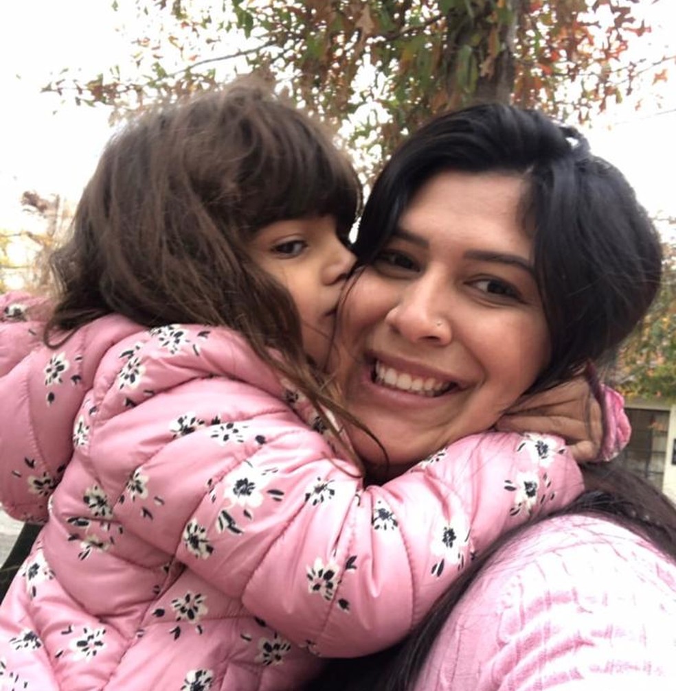 Lenne Carvalho Lisboa lamenta a morte da filha, KhÃ¡lida Lisboa, nas redes sociais.  â Foto: ReproduÃ§Ã£o/ Redes Sociais 