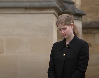 Louise Windsor, 18, é filha de Edward e Sophie. Ocupa a 15ª posição na sucessão do trono