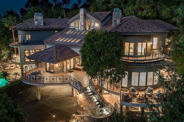 Selena Gomez compra nova casa na Califórnia por R$ 25,4 milhões (Foto: Divulgação)