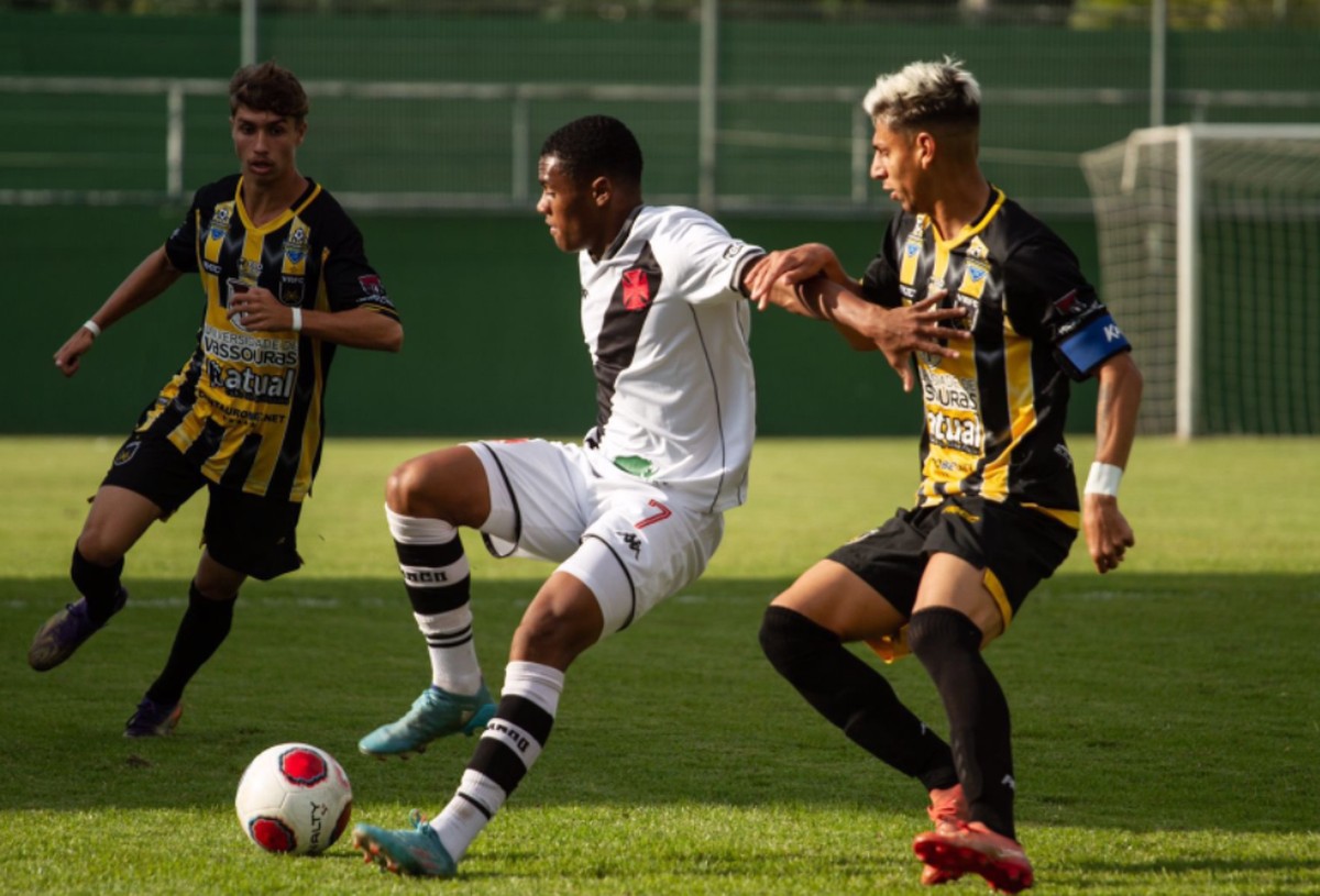 Líder do Carioca Sub-20, Vasco fica só no empate com o Volta Redonda ...