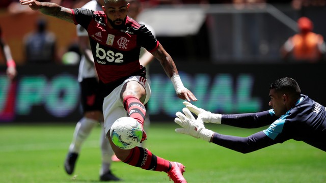 Gabigol marcou o segundo do Flamengo na decisão da Supercopa do Brasil