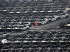 Explosões em porto na China destroem milhares de carros novos