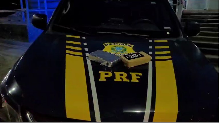 Bombeiro é preso pela PRF após ser flagrado transportando cocaína, em Floriano