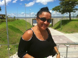 Rosana Vieira voltou à Praia da Ponta Negra, em Manaus (Foto: Camila Henriques /G1 AM)