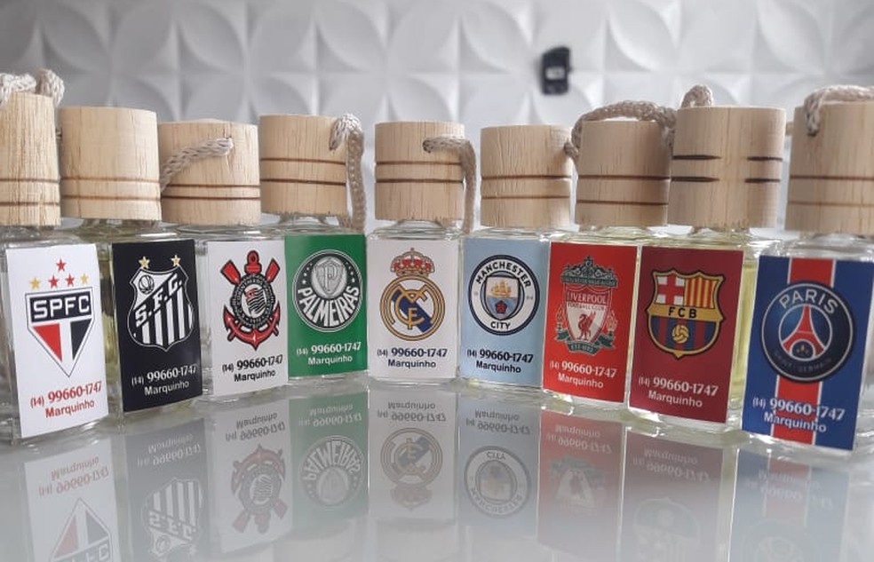 Marcos Paulo fabrica os cheirinhos em casa para vender nas ruas de Mar?lia ? Foto: Vitor Lelis