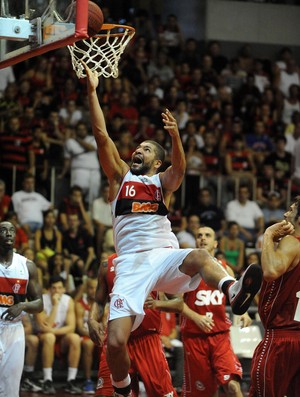 Olivinha basquete Flamengo (Foto: Alexandre Vidal / Fla imagem)