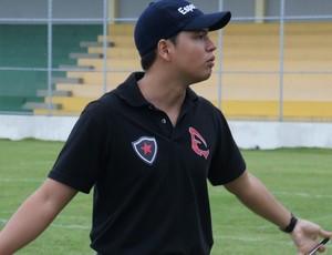 Brian Guzman, técnico do Botafogo Espectros (Foto: Renata Vasconcelos)