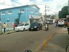 Mulher é baleada durante assalto a escola de inglês em Rio Branco 