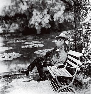 Claude Monet descansa em seu Jardim d'Água (Foto: Divulgação)
