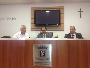 Vereadores e procurador jurídico da Câmara Municipal de Campo Grande (Foto: Nadyenka Castro/ G1 MS)