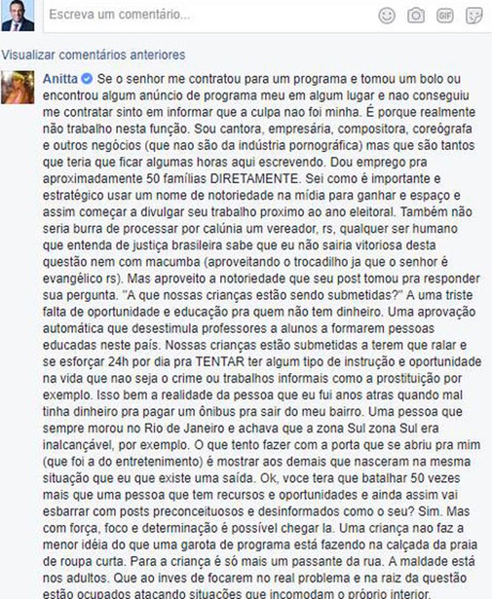 Cantora Anitta respondeu ao político na página dele no Facebook (Foto: Reprodução/Facebook)