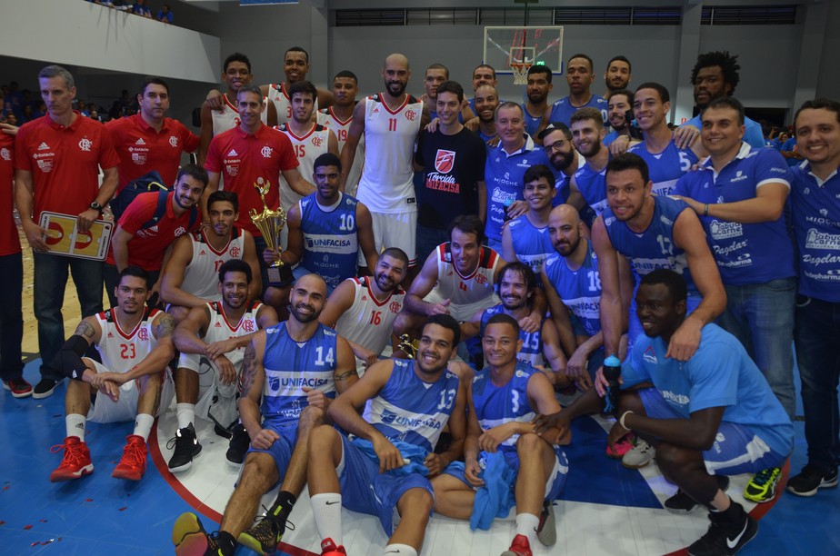 Flamengo vence Unifacisa por 77 a 63 em amistoso que inaugurou arena na Paraíba