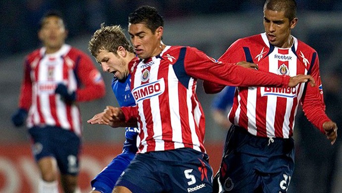 Revelado em reality show, Seymor ganha elogios de jornalistas chilenos