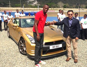 Bolt carro dourado atletismo (Foto: Reprodução / Facebook Oficial)