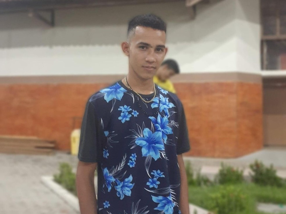 Melquisedeque Santos, de 20 anos, foi morto por assaltantes em Manaus. — Foto: Arquivo Pessoal