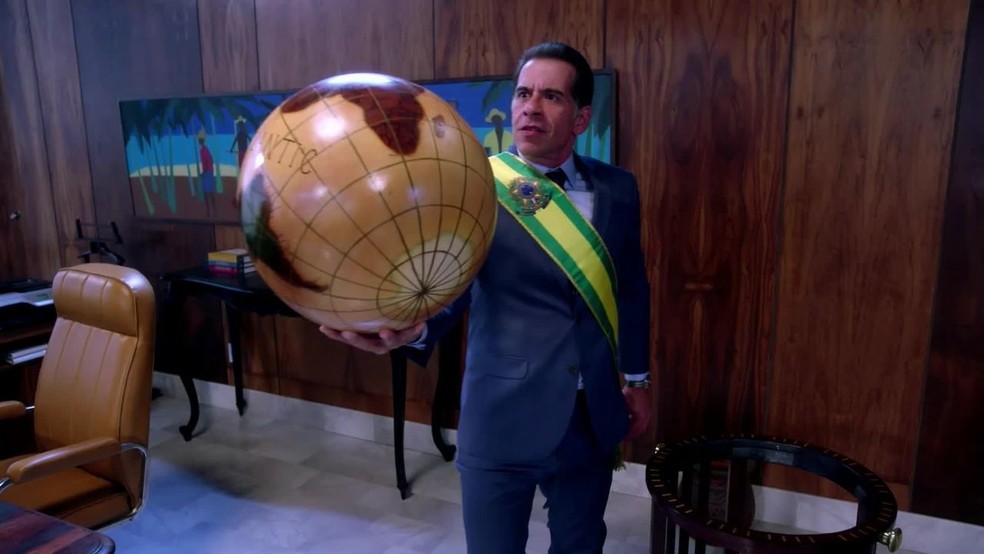 Assistir O Filme O Candidato Honesto Dublado Comedia Com Leandro Hassum O Candidato Honesto 2 Estreia No