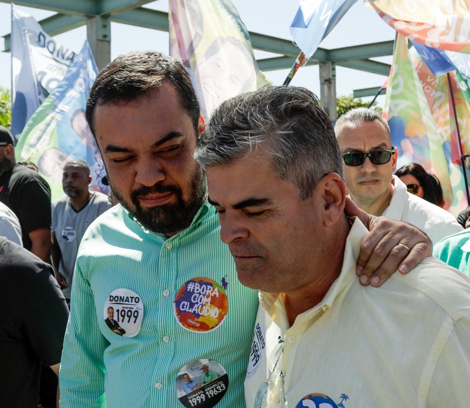 Cláudio Castro (PL) ao lado de Washington Reis (MDB) durante a campanha