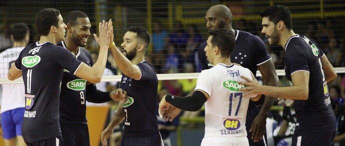 Lider  da Superliga Masculina, Cruzeiro enfrenta o São Bernardo