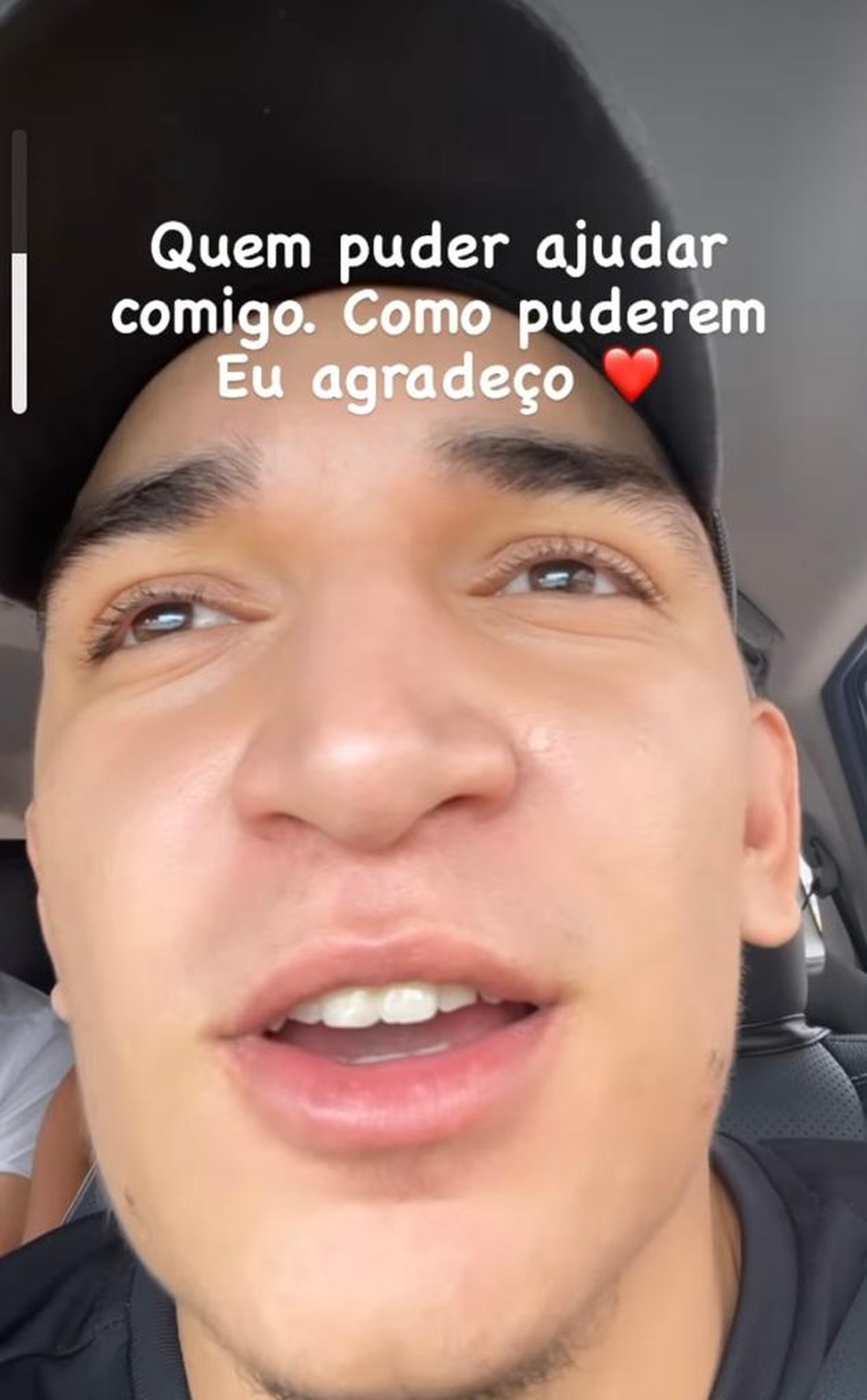 João Gomes pediu a colaboração dos fãs para ajudar os desabrigados de Pernambuco  — Foto: Reprodução/Instagram