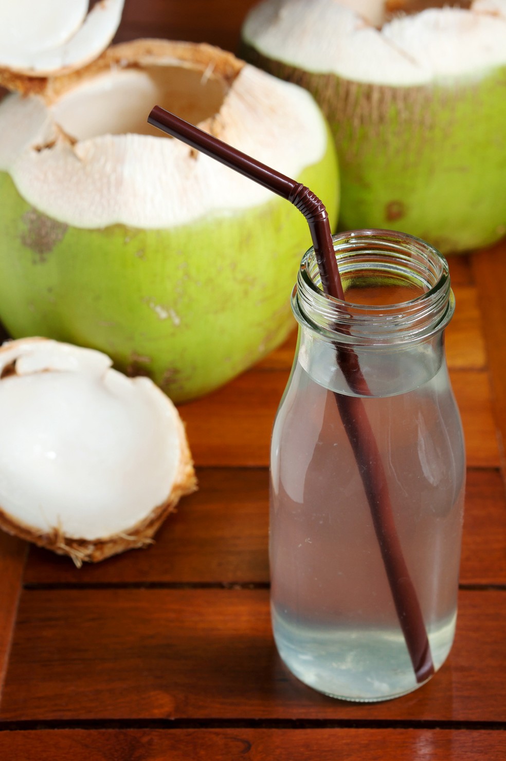 Coco: rico e fibras e gorduras boas — Foto: Istock Getty Images