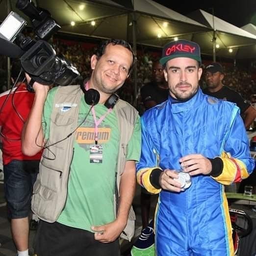  Cleomir Tavares com Fernando Alonso (Foto: Reprodução/Instagram)