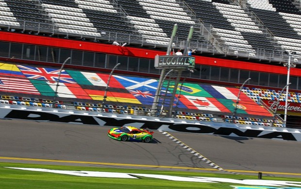 Ferrari da equipe brasileira nas 24 Horas de Daytona (Foto: Carsten Horst / divulgação)