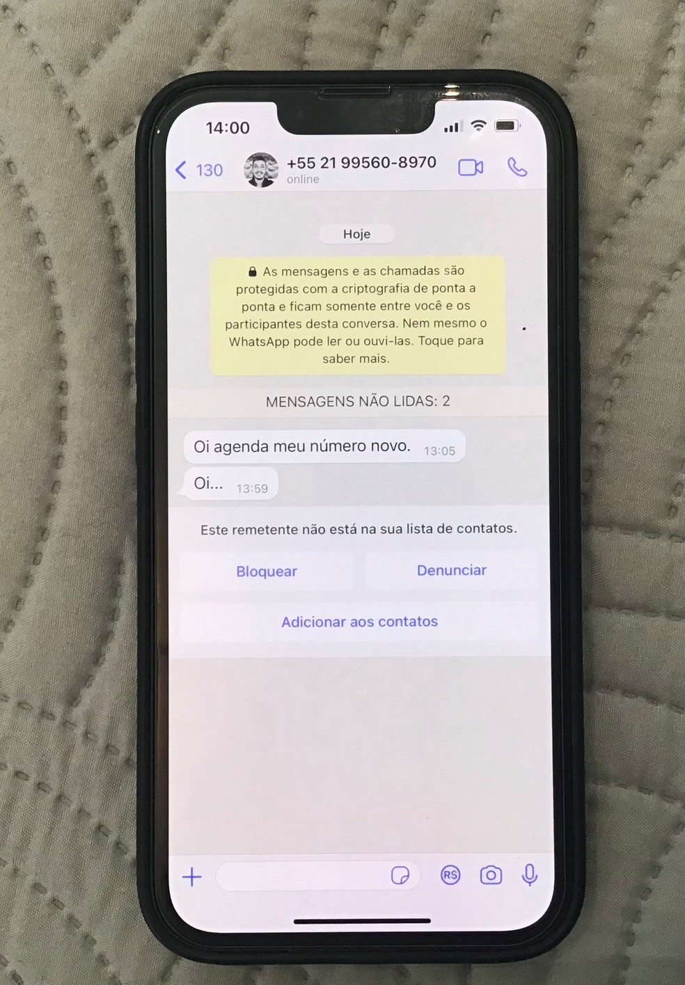 Um dos golpes que acontecem no WhatsApp: bandidos enviam mensagem dizendo que uma pessoa conhecida mudou de número  — Foto: Reprodução