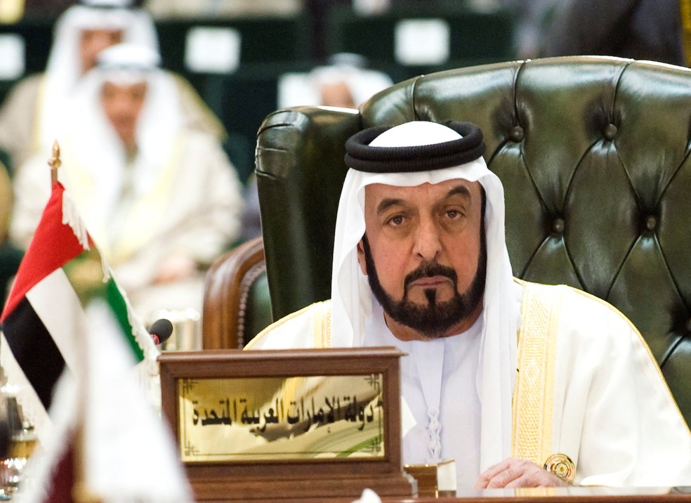 Foto de arquivo mostra o presidente dos Emirados Árabes Unidos, Khalifa bin Zayed al-Nahyan, durante reunião do Conselho de Cooperação do Golfo, no Kuwait, em 15 de dezembro de 2009 — Foto: Stephanie McGehee/Reuters