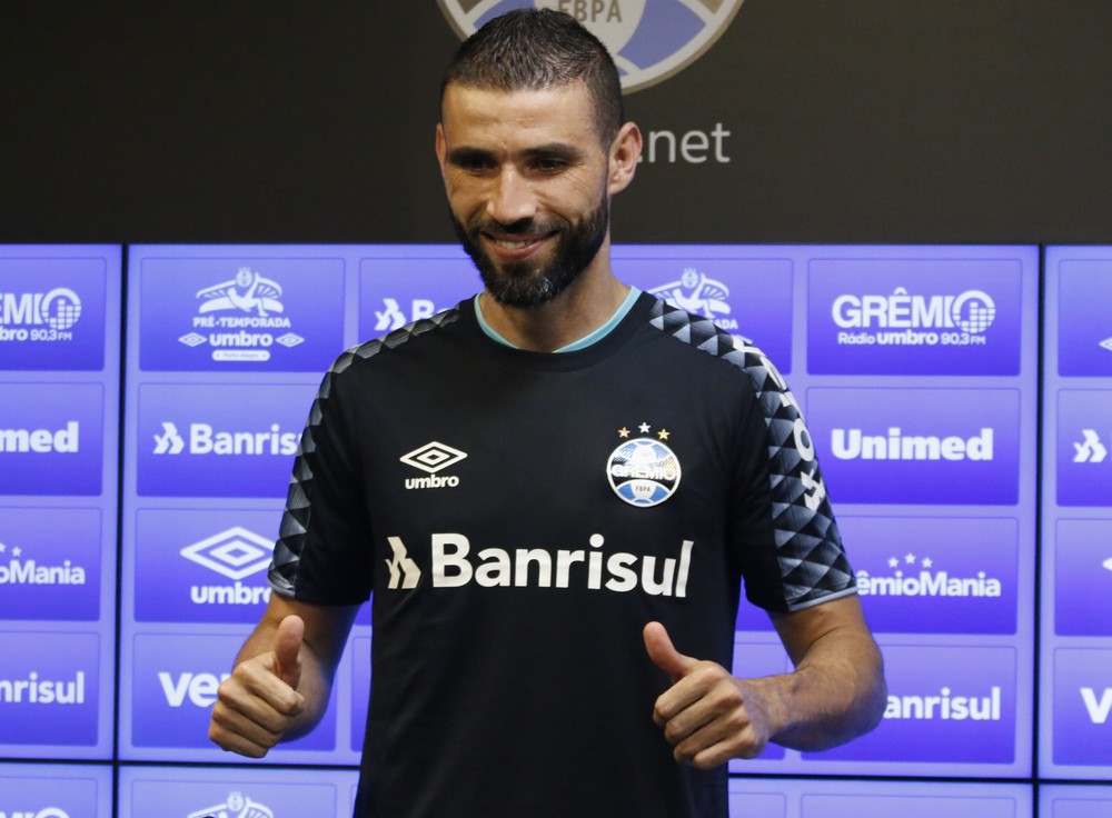 Vanderlei aparece no BID e já pode estrear pelo Grêmio