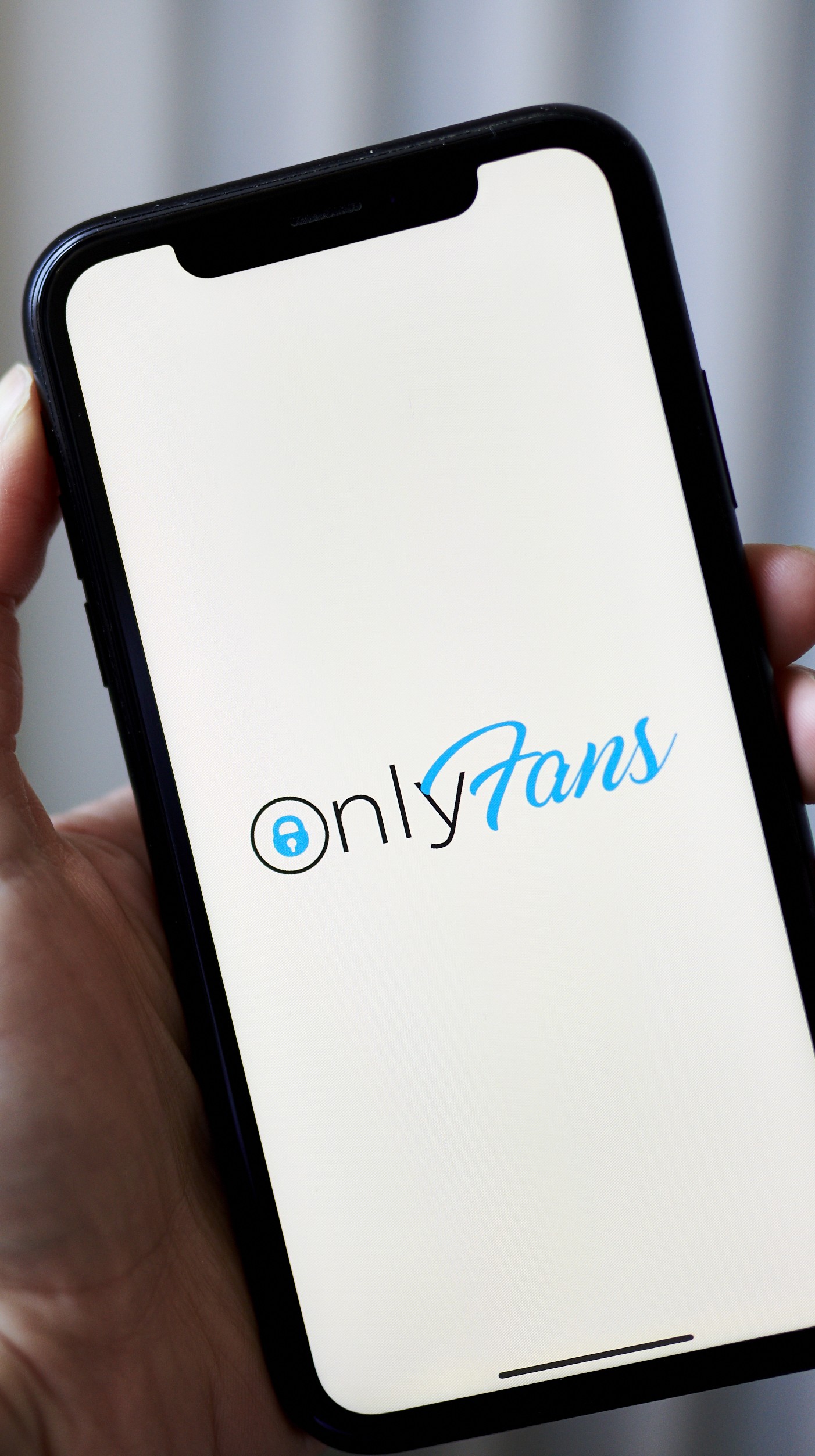 Como postar fotos no onlyfans
