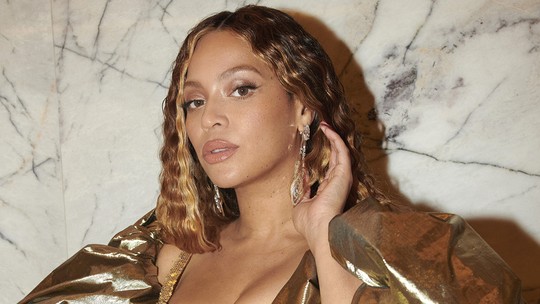 Beyoncé usou R$ 39 milhões em joias no show de Dubai