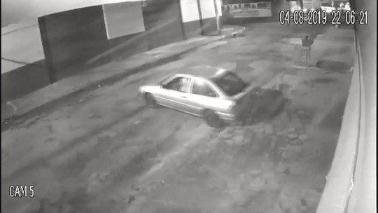 Gangue da marcha à ré furta moto aquática em Ribeirão Preto; vídeo