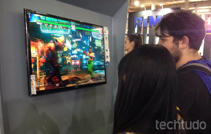 Street Fighter 5 é um dos jogos mais experimentados na BGS 2015 (Foto: Cassio Barbosa/TechTudo)