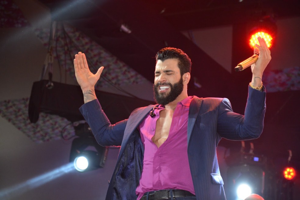 Gusttavo Lima em show no São João 2022 de Campina Grande — Foto: PMCG / Divulgação