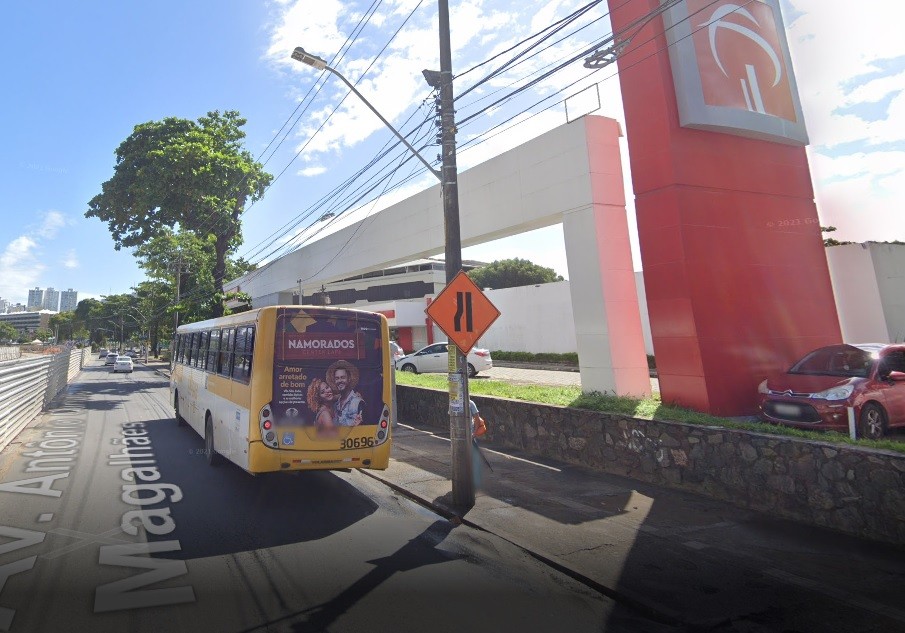 Ponto de ônibus no bairro do Itaigara, em Salvador, será desativado a partir de sábado