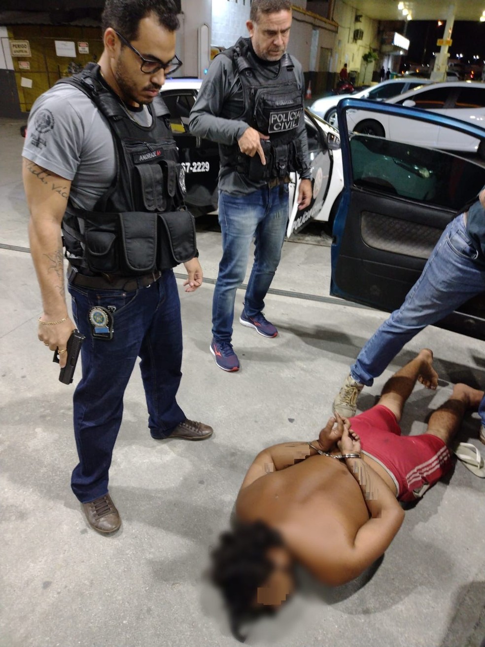 Erivaldo Ferreira de Oliveira foi preso em São Pedro da Aldeia após cerco da polícia — Foto: Polícia Civil