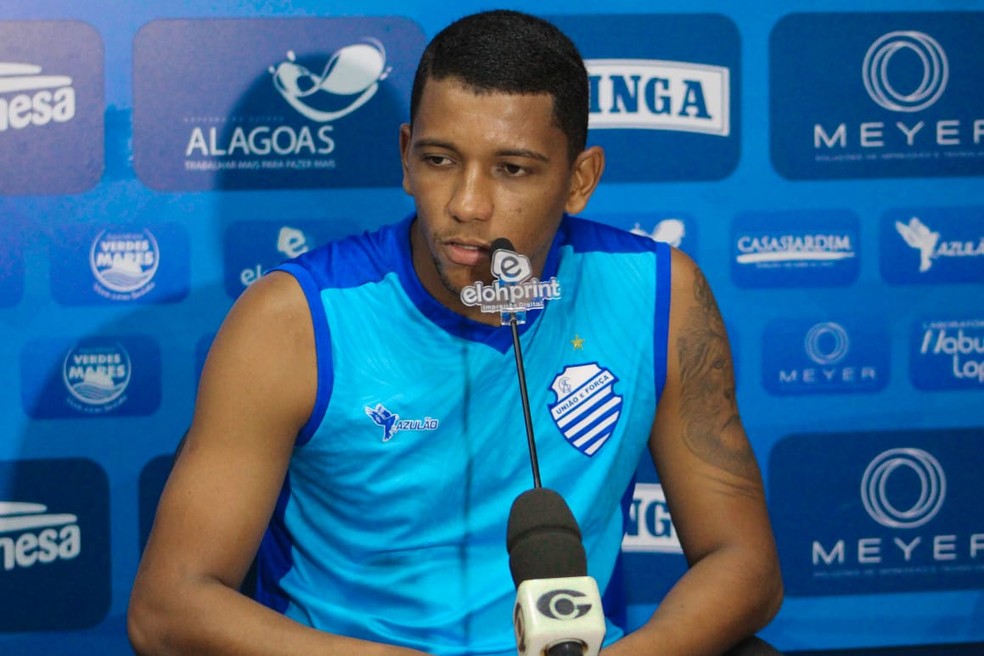Yago tem característica de marcação — Foto: Mac Cavalcante / GloboEsporte.com
